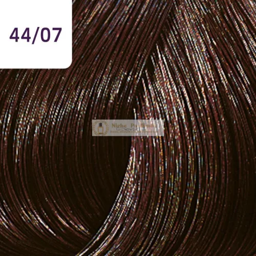 Wella Professionals Color Touch Plus profesionálna demi-permanentná farba na vlasy 44/07 60 ml