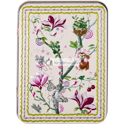 Cath Kidston Story Tree Manikúra Sada v Plechovke Krém na Ruky 50ml Krém na Kutikuly 15ml Pilník a Klip na Nechty Kompletná Starostlivosť o Nechty