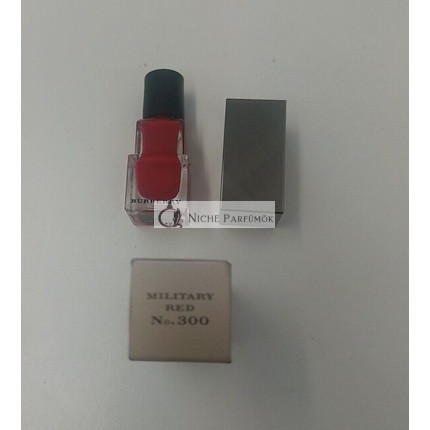 Burberry Lak na Nechty 300 Vojenská Červená, 8ml
