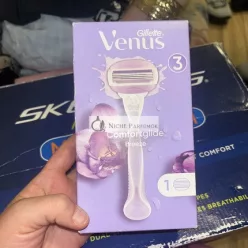   Gillette Venus Comfortglide Breeze Voňavá Holiaca Hlava 3 Čepele NOVÉ